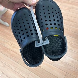 NEW joybee youth 4 black croc like shoes
